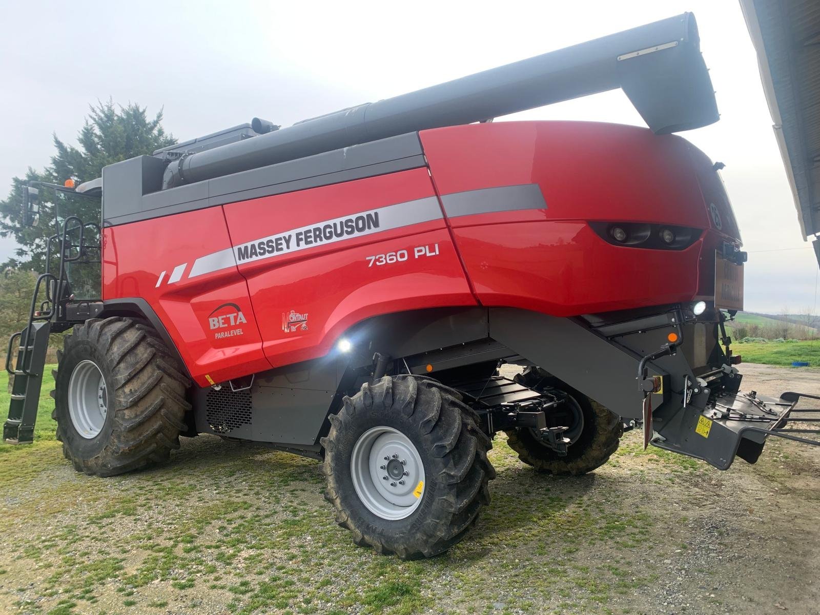 Mähdrescher a típus Massey Ferguson 7360 PLI, Gebrauchtmaschine ekkor: ORLEIX (Kép 7)