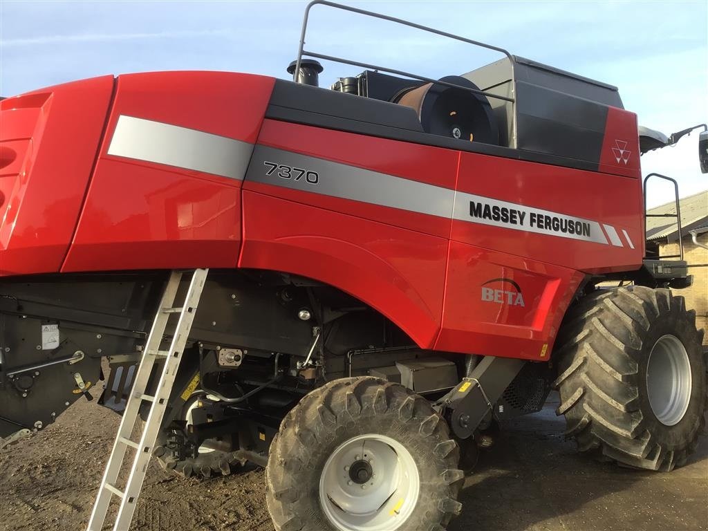 Mähdrescher des Typs Massey Ferguson 7370 Beta Skyline, Gebrauchtmaschine in Skive (Bild 8)