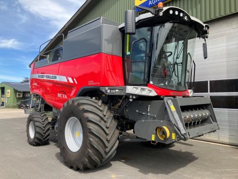 Mähdrescher of the type Massey Ferguson 7370 BETA, Gebrauchtmaschine in Middelfart (Picture 2)