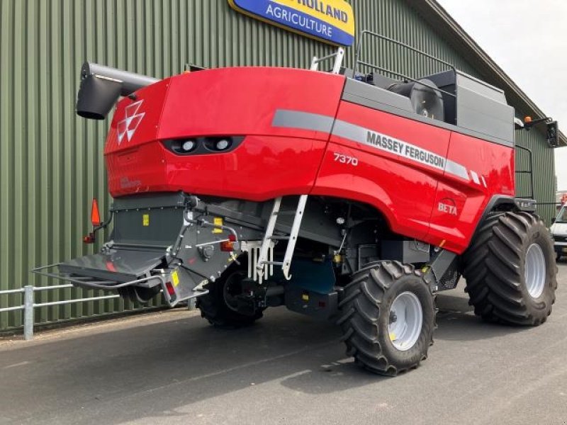 Mähdrescher of the type Massey Ferguson 7370 BETA, Gebrauchtmaschine in Middelfart (Picture 7)