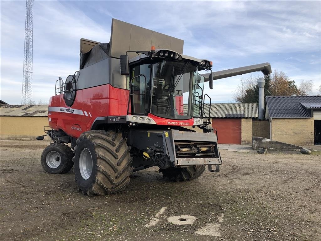 Mähdrescher Türe ait Massey Ferguson 7382, Gebrauchtmaschine içinde Skive (resim 2)