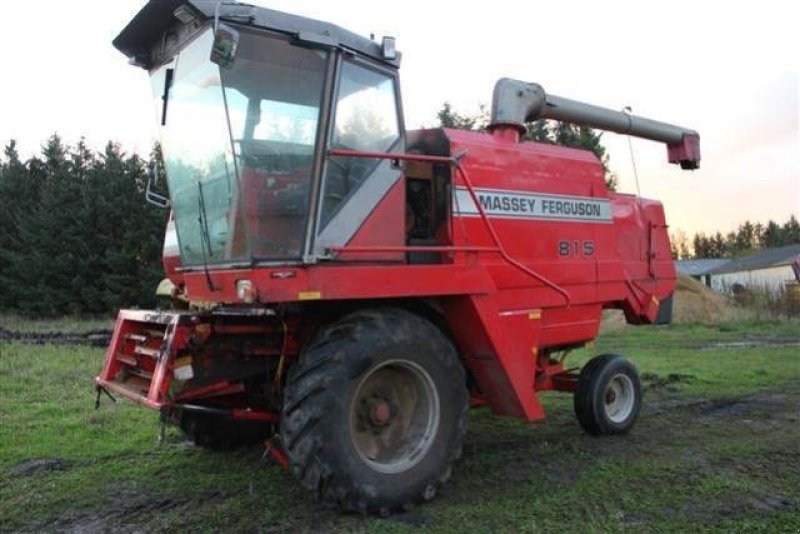 Mähdrescher van het type Massey Ferguson 815, Gebrauchtmaschine in Hemmet (Foto 3)