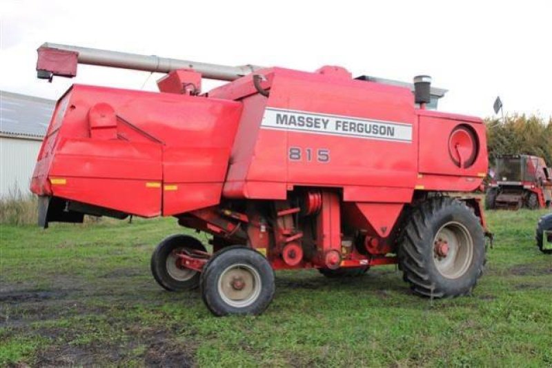 Mähdrescher van het type Massey Ferguson 815, Gebrauchtmaschine in Hemmet (Foto 2)