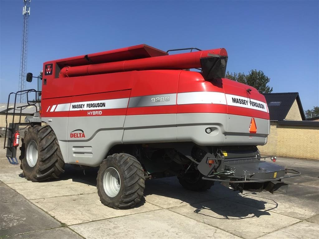 Mähdrescher tip Massey Ferguson 9280 DELTA HYBRID 4WD-30 FODS, Gebrauchtmaschine in Skive (Poză 4)