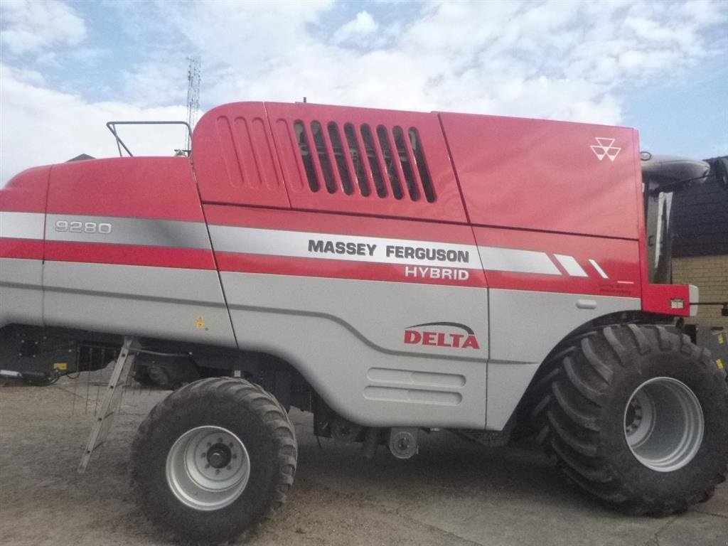 Mähdrescher Türe ait Massey Ferguson 9280 Delta Hybrid ÅRGANG 2013, Gebrauchtmaschine içinde Skive (resim 7)