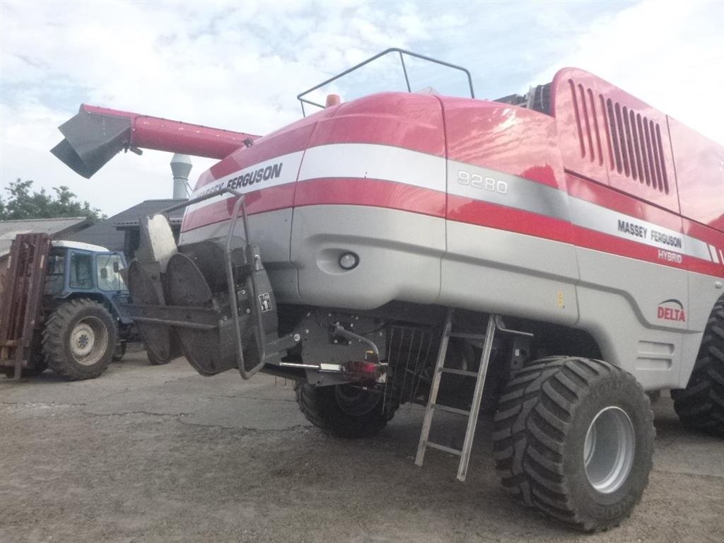 Mähdrescher tip Massey Ferguson 9280 Delta Hybrid ÅRGANG 2013, Gebrauchtmaschine in Skive (Poză 2)