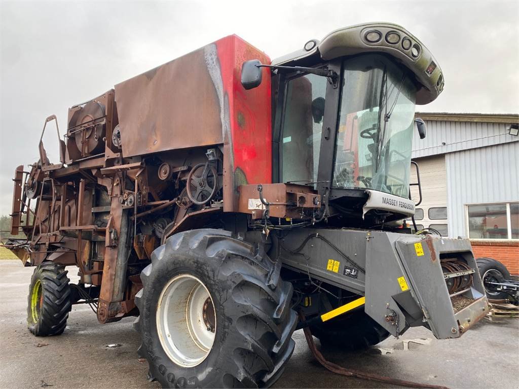 Mähdrescher van het type Massey Ferguson 9280, Gebrauchtmaschine in Hemmet (Foto 19)