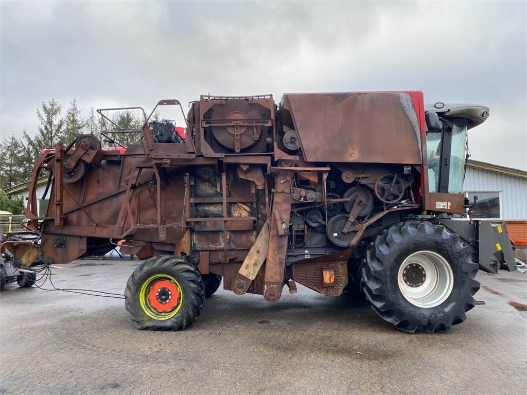 Mähdrescher van het type Massey Ferguson 9280, Gebrauchtmaschine in Hemmet (Foto 18)