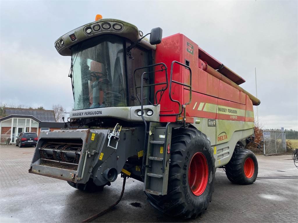 Mähdrescher des Typs Massey Ferguson 9280, Gebrauchtmaschine in Hemmet (Bild 1)