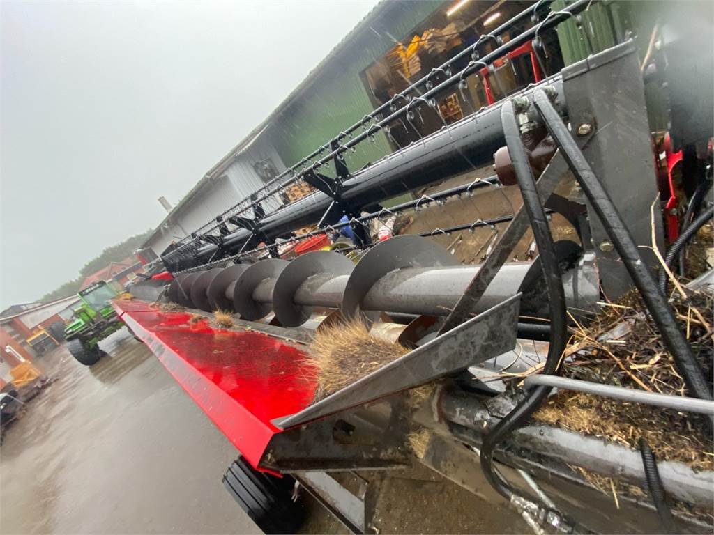 Mähdrescher van het type Massey Ferguson 9280, Gebrauchtmaschine in Hemmet (Foto 7)