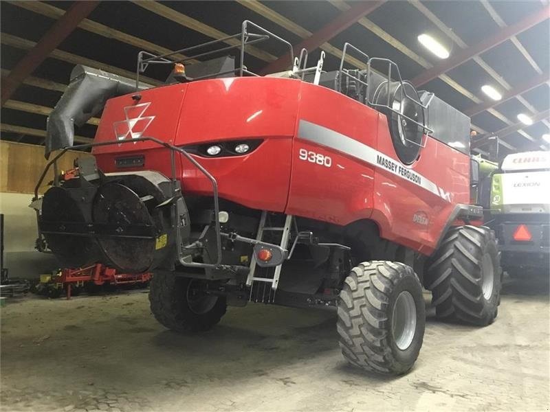 Mähdrescher van het type Massey Ferguson 9380 Delta Hybrid GII Powerflov 10,5m., Gebrauchtmaschine in Mern (Foto 3)