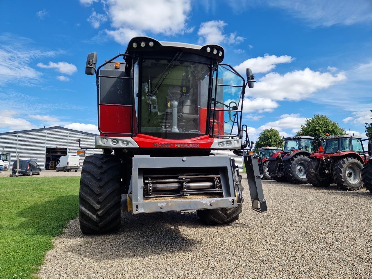 Mähdrescher del tipo Massey Ferguson ACTIVA 7345S, Gebrauchtmaschine In Jelling (Immagine 2)