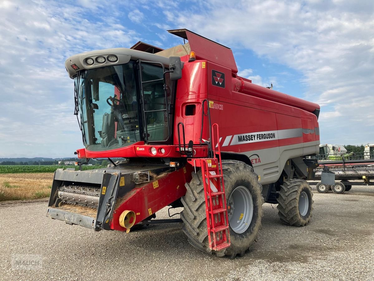 Mähdrescher del tipo Massey Ferguson Beta 7270, Gebrauchtmaschine en Burgkirchen (Imagen 1)