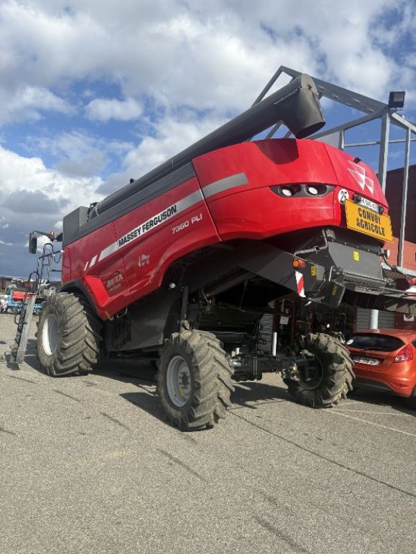 Mähdrescher van het type Massey Ferguson BETA 7360 PLI, Gebrauchtmaschine in LOMBEZ (Foto 5)