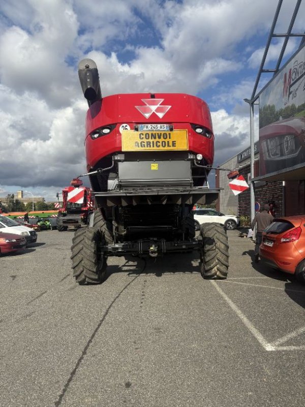 Mähdrescher des Typs Massey Ferguson BETA 7360 PLI, Gebrauchtmaschine in LOMBEZ (Bild 4)