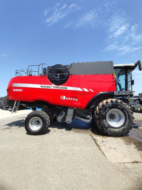 Mähdrescher Türe ait Massey Ferguson DELTA 9380, Gebrauchtmaschine içinde FRESNAY LE COMTE (resim 4)