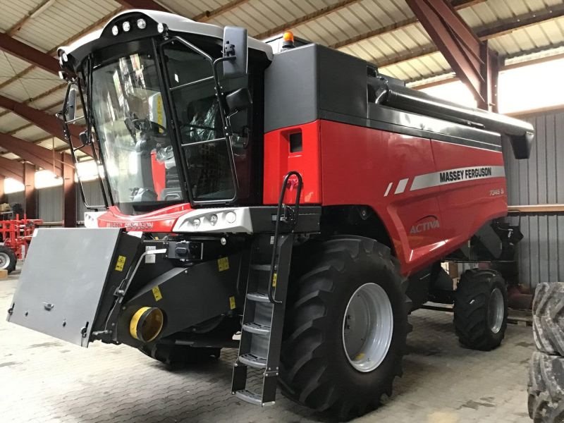 Mähdrescher van het type Massey Ferguson MÄHDRESCHER MF7345S (MCS) ACTI, Gebrauchtmaschine in Wurzen (Foto 1)