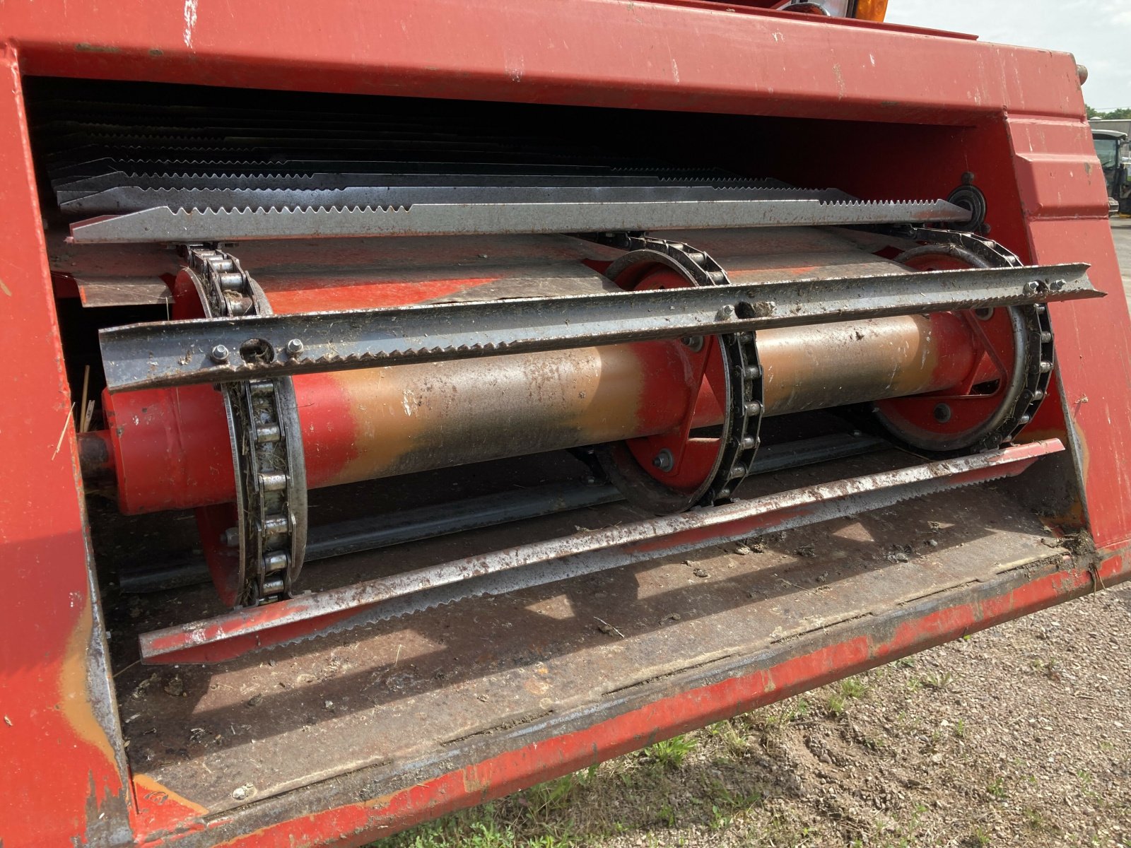 Mähdrescher du type Massey Ferguson MF 32 RS, Gebrauchtmaschine en AUTUN (Photo 9)