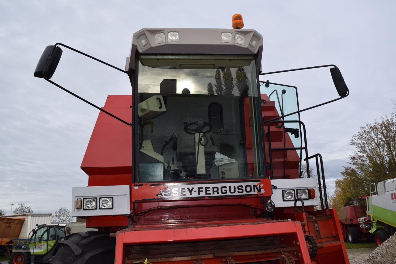 Mähdrescher Türe ait Massey Ferguson MF 38, Gebrauchtmaschine içinde Oyten (resim 4)