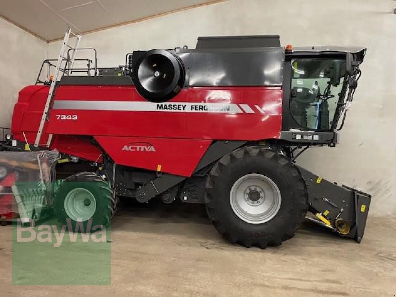 Mähdrescher του τύπου Massey Ferguson MF 7343 STUFE 5 MASSEY-FERGUSO, Neumaschine σε München (Φωτογραφία 1)