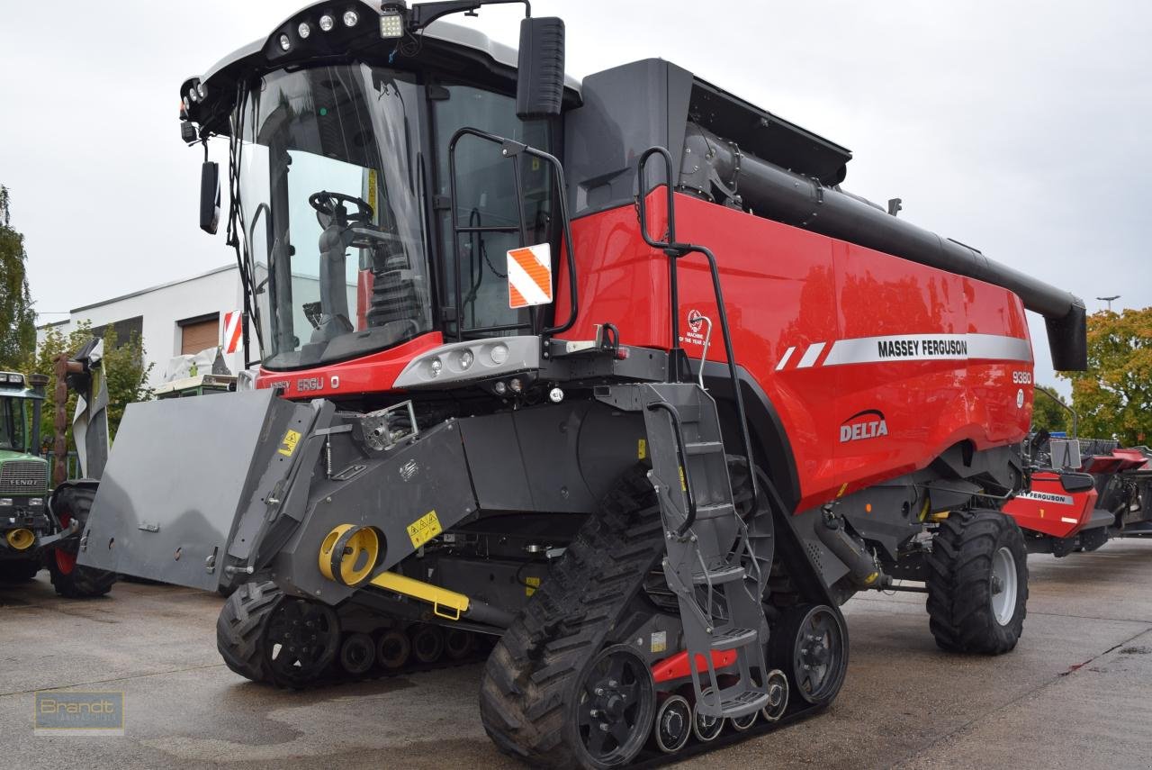 Mähdrescher Türe ait Massey Ferguson MF 9380 Delta Hybrid, Gebrauchtmaschine içinde Oyten (resim 1)