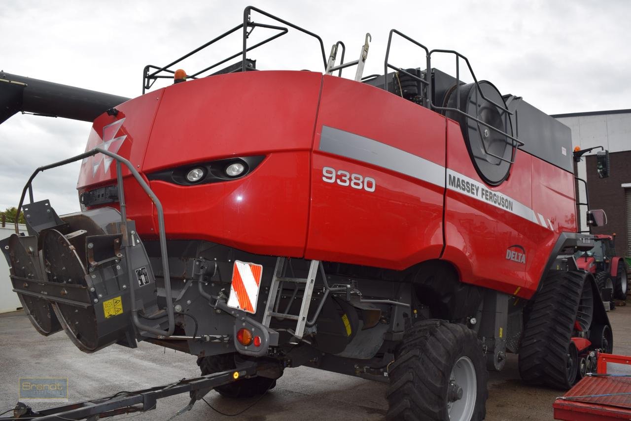 Mähdrescher of the type Massey Ferguson MF 9380 Delta Hybrid, Gebrauchtmaschine in Oyten (Picture 4)