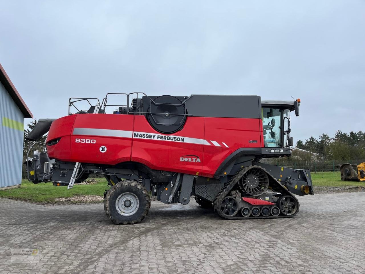 Mähdrescher typu Massey Ferguson MF 9380 Delta, Gebrauchtmaschine w Schora (Zdjęcie 4)