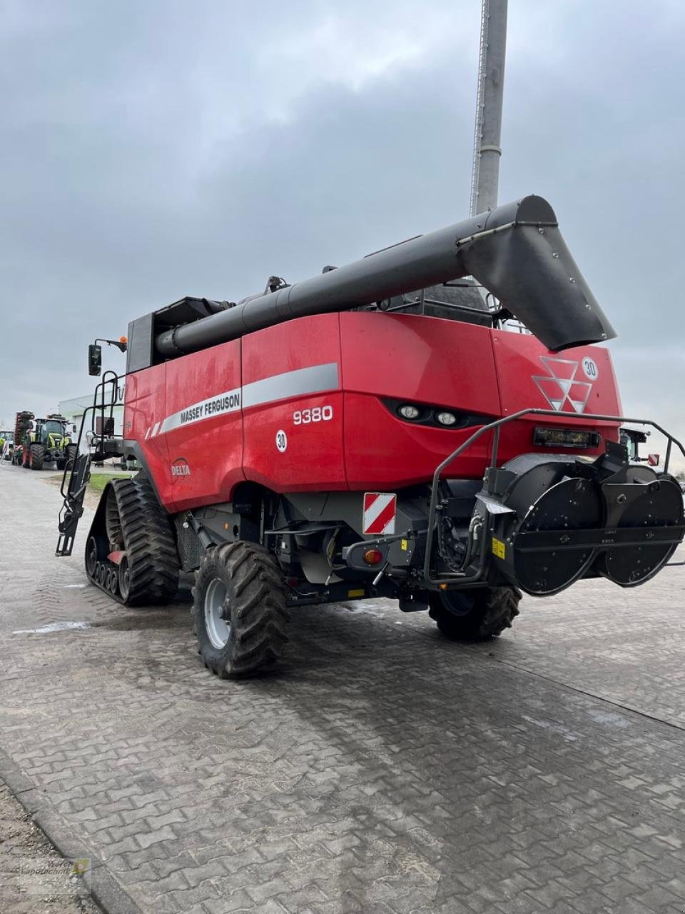 Mähdrescher typu Massey Ferguson MF 9380 Delta, Gebrauchtmaschine w Schora (Zdjęcie 8)