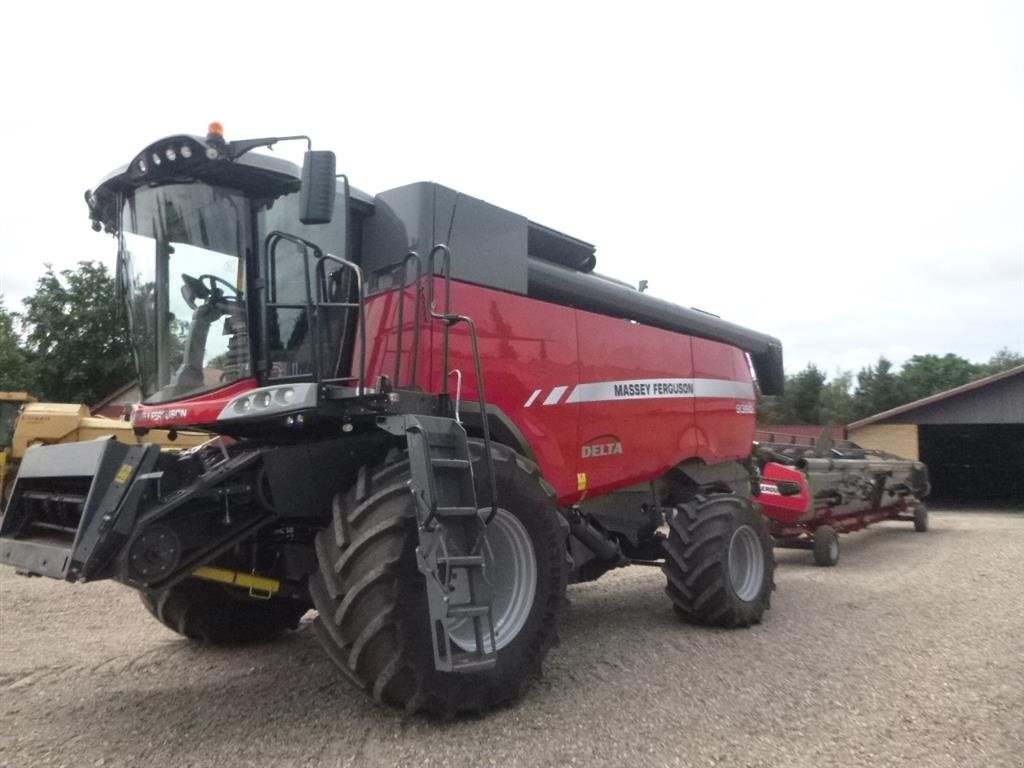 Mähdrescher of the type Massey Ferguson VRIDSTED er køber til din FENDT & MF mejetærsker., Gebrauchtmaschine in Skive (Picture 2)