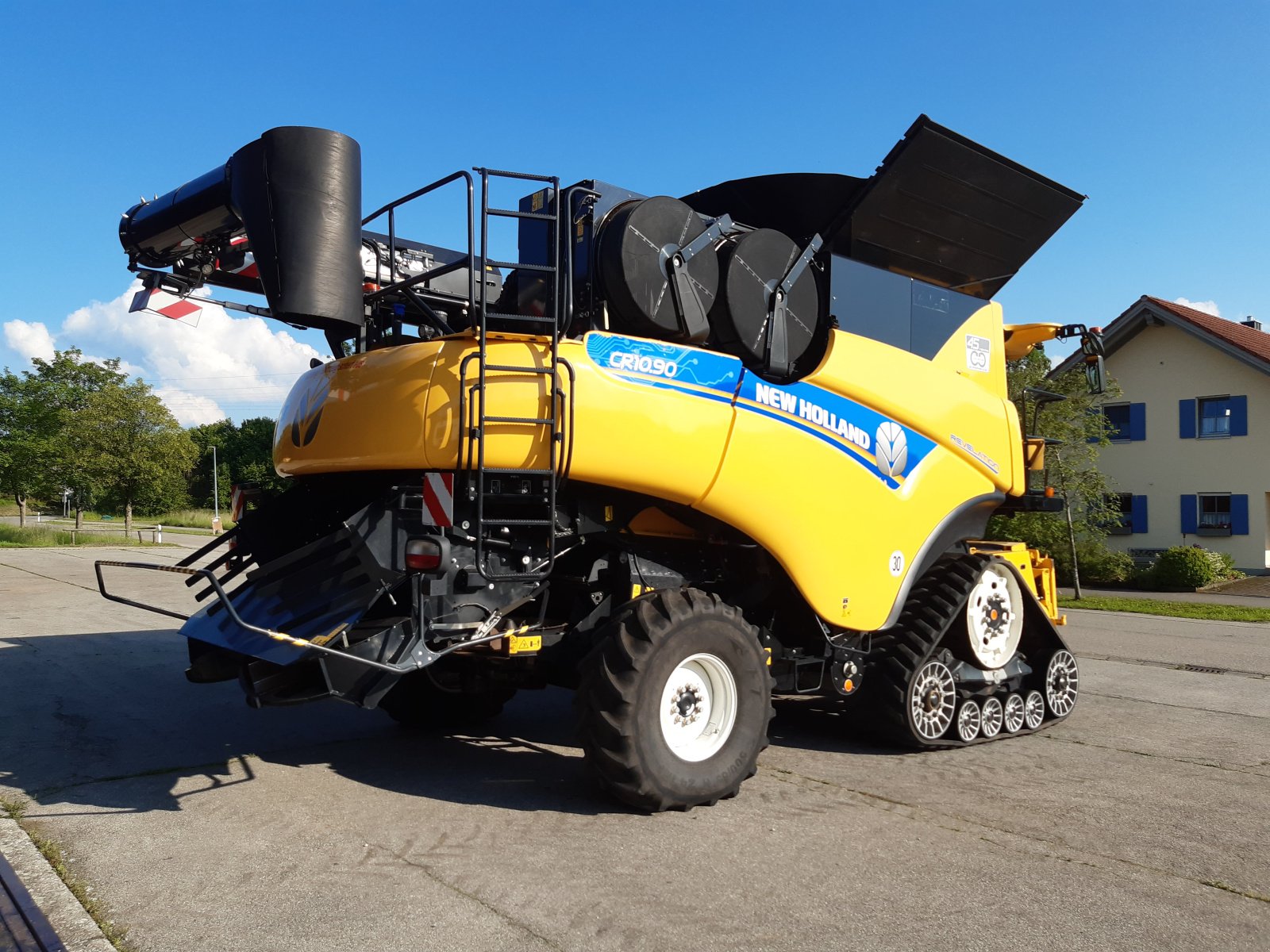 Mähdrescher типа New Holland CR 10.90 Revelation 4 WD Vollausstattung, Gebrauchtmaschine в Penzing (Фотография 7)