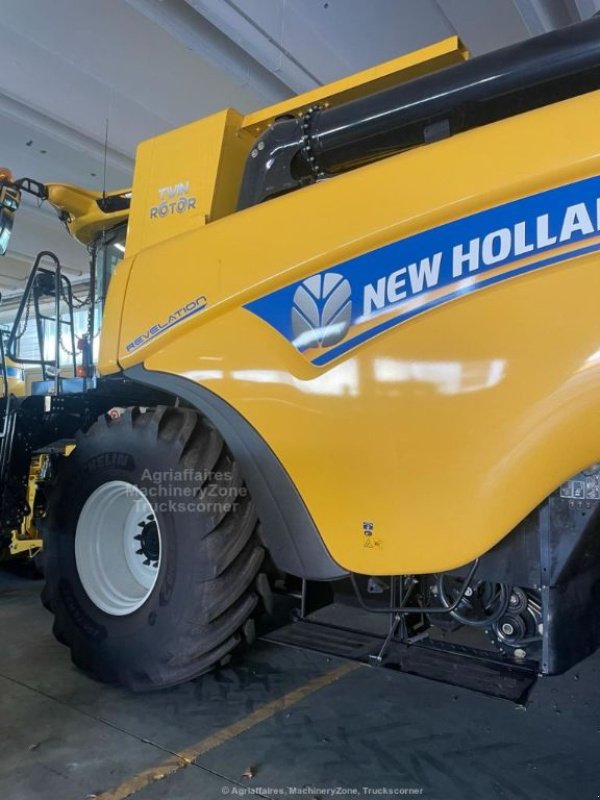 Mähdrescher типа New Holland CR 790, Gebrauchtmaschine в MARNAZ (Фотография 5)