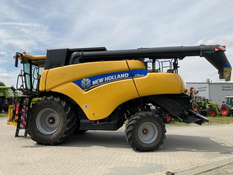 Mähdrescher typu New Holland CR 8070 T4i, Gebrauchtmaschine v Schwülper (Obrázok 9)