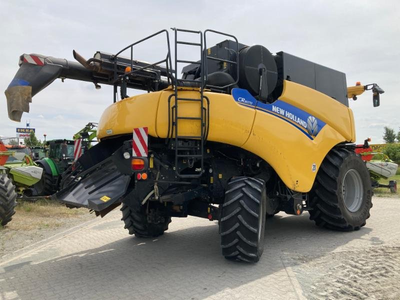 Mähdrescher typu New Holland CR 8070 T4i, Gebrauchtmaschine v Schwülper (Obrázek 5)