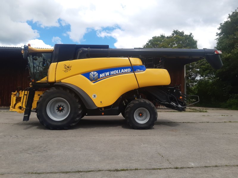 Mähdrescher tipa New Holland CR 8080, Gebrauchtmaschine u Penzing (Slika 1)