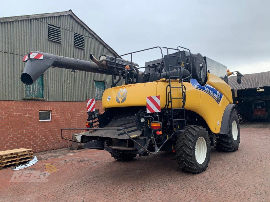 Mähdrescher typu New Holland CR 8080, Gebrauchtmaschine v Visbek/Rechterfeld (Obrázok 3)