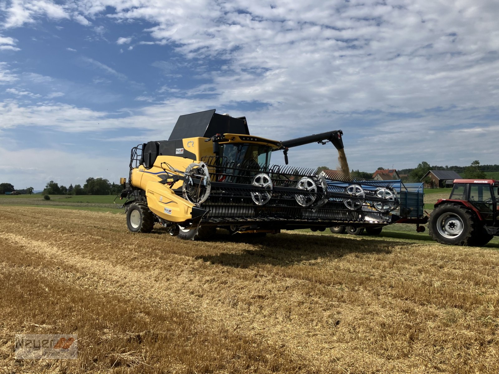 Mähdrescher of the type New Holland CR 8.80 Vorführer, Neumaschine in Bad Waldsee Mennisweiler (Picture 1)