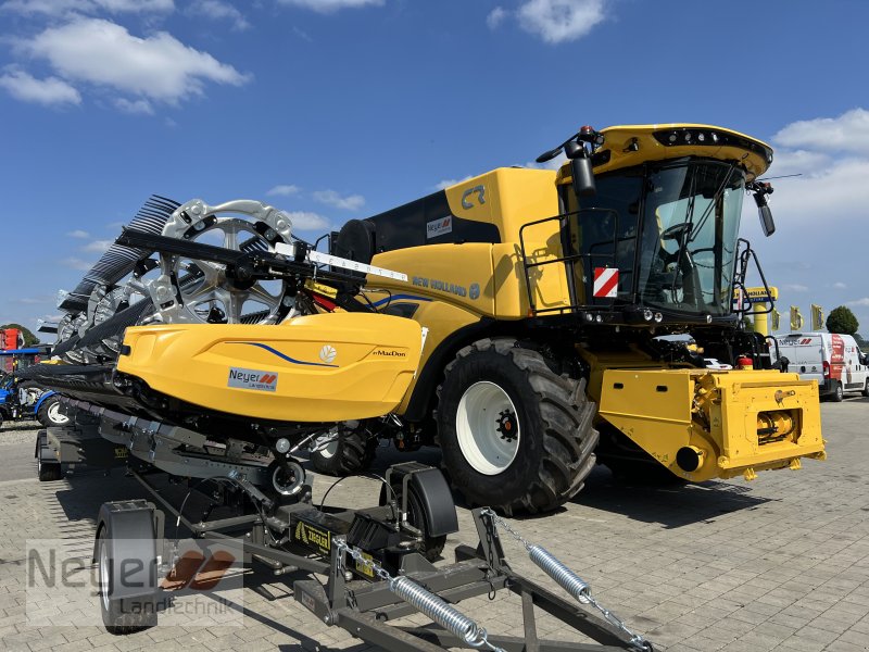 Mähdrescher tip New Holland CR 8.80, Neumaschine in Bad Waldsee Mennisweiler