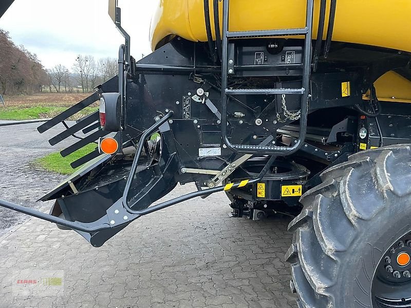 Mähdrescher типа New Holland CR 8.80, Gebrauchtmaschine в Schwülper (Фотография 5)