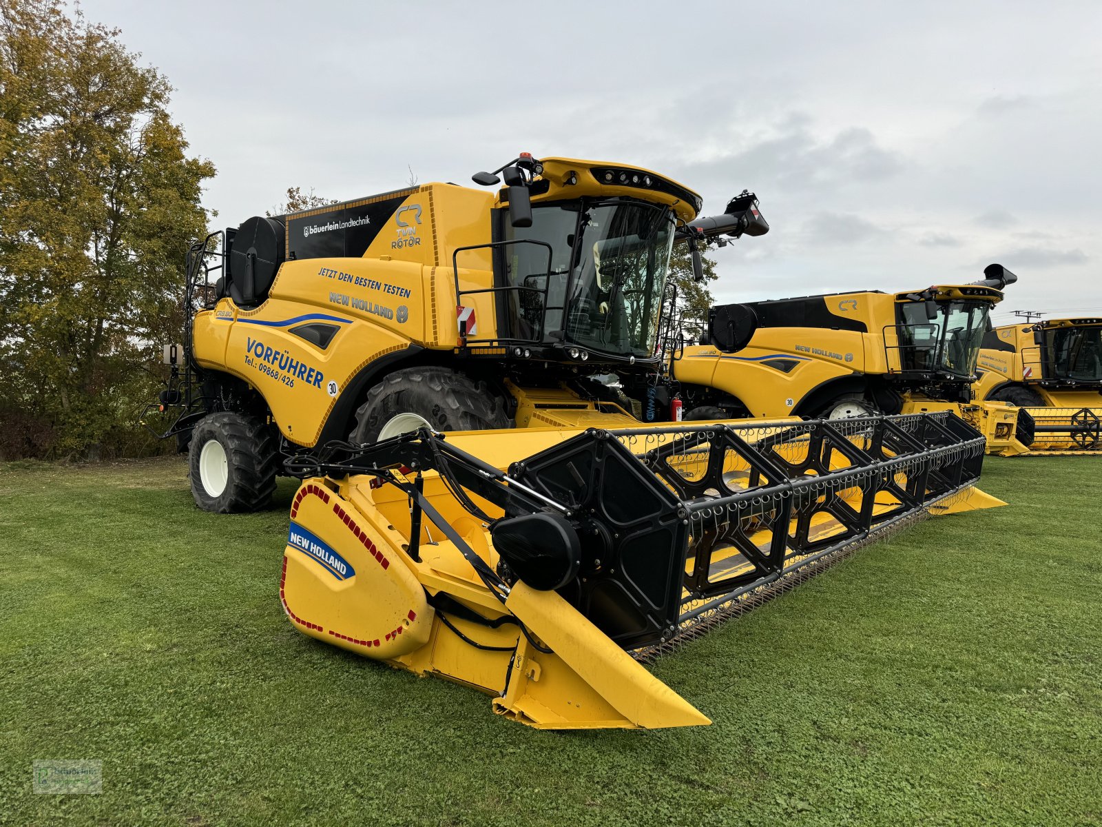 Mähdrescher a típus New Holland CR 8.80, Neumaschine ekkor: Buch am Wald (Kép 1)