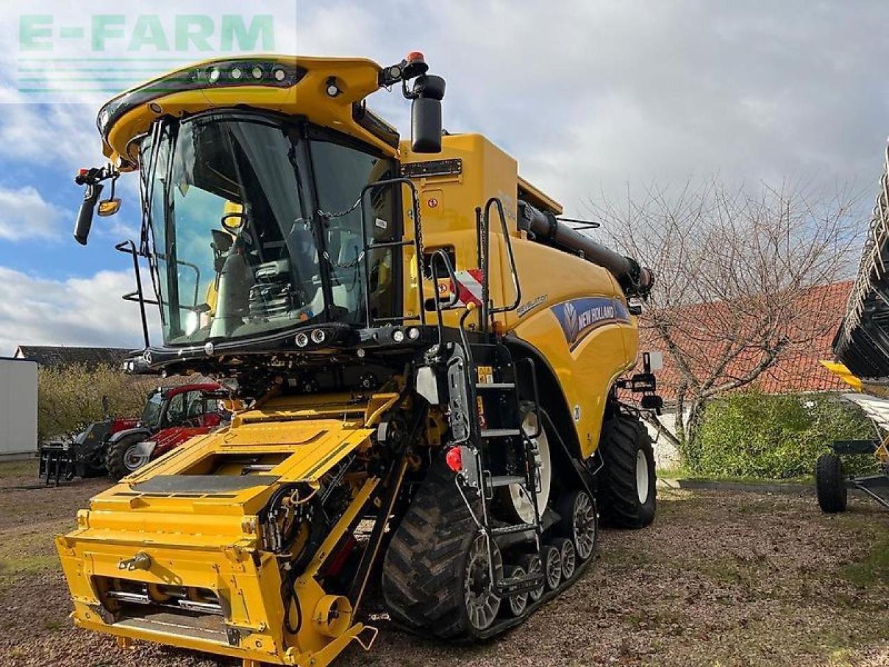 Mähdrescher typu New Holland cr 8.90 raupe 14500 liter korntank track + sw +, Gebrauchtmaschine v ANRODE / OT LENGEFELD (Obrázek 7)