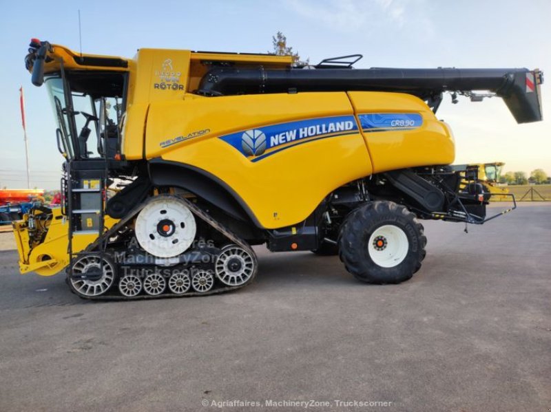 Mähdrescher typu New Holland CR 8.90, Gebrauchtmaschine v FRESNAY LE COMTE (Obrázek 1)