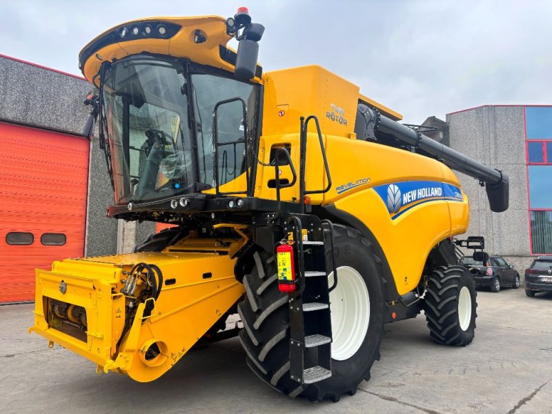 Mähdrescher del tipo New Holland CR 8.90, Gebrauchtmaschine In Baillonville (Immagine 1)