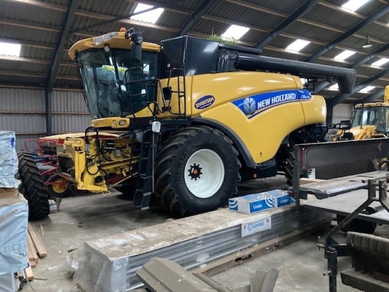 Mähdrescher of the type New Holland CR 9070 30 fods Varifeed, Gebrauchtmaschine in Roskilde (Picture 1)