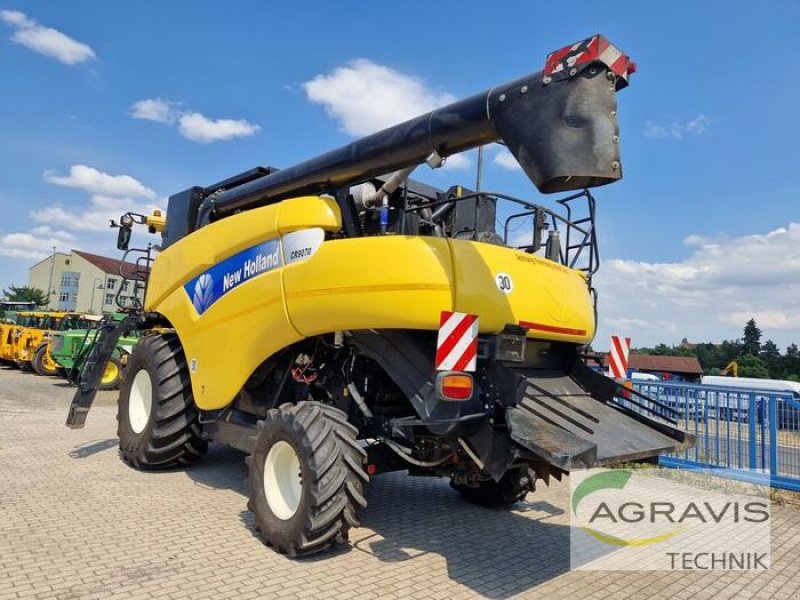 Mähdrescher типа New Holland CR 9070 ELEVATION, Gebrauchtmaschine в Calbe / Saale (Фотография 4)