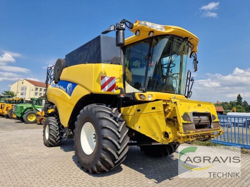 Mähdrescher του τύπου New Holland CR 9070 ELEVATION, Gebrauchtmaschine σε Calbe / Saale (Φωτογραφία 2)