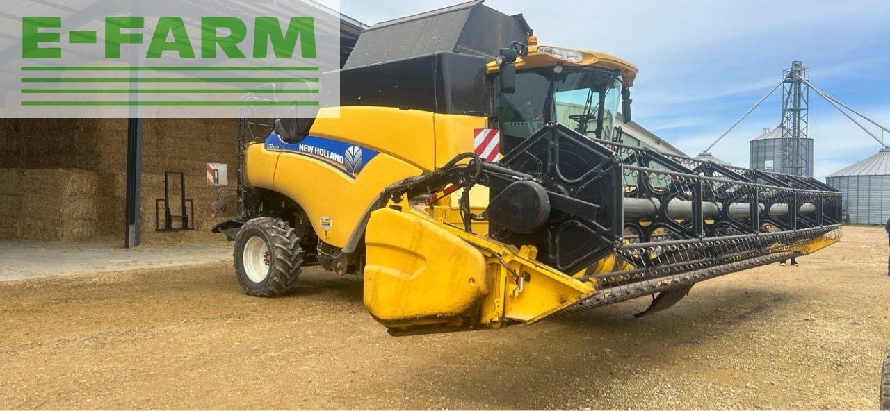 Mähdrescher του τύπου New Holland cr 9070 elevation, Gebrauchtmaschine σε CHAUVONCOURT (Φωτογραφία 3)