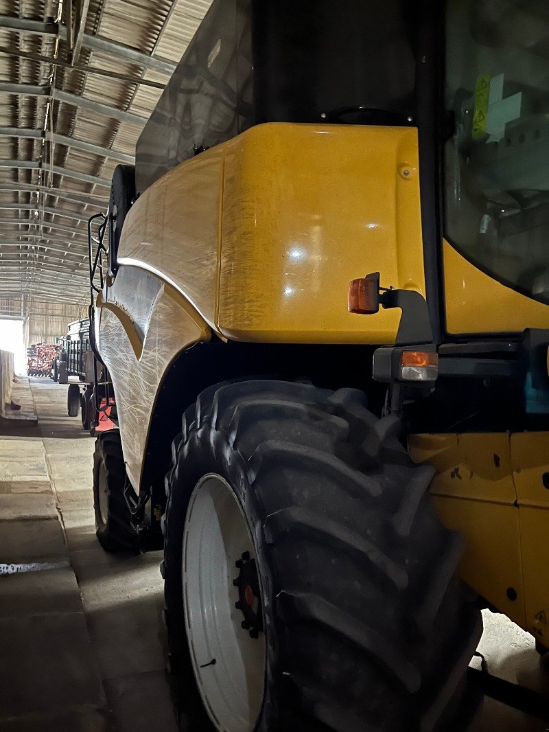 Mähdrescher of the type New Holland CR 9070, Gebrauchtmaschine in Ebersbach (Picture 5)