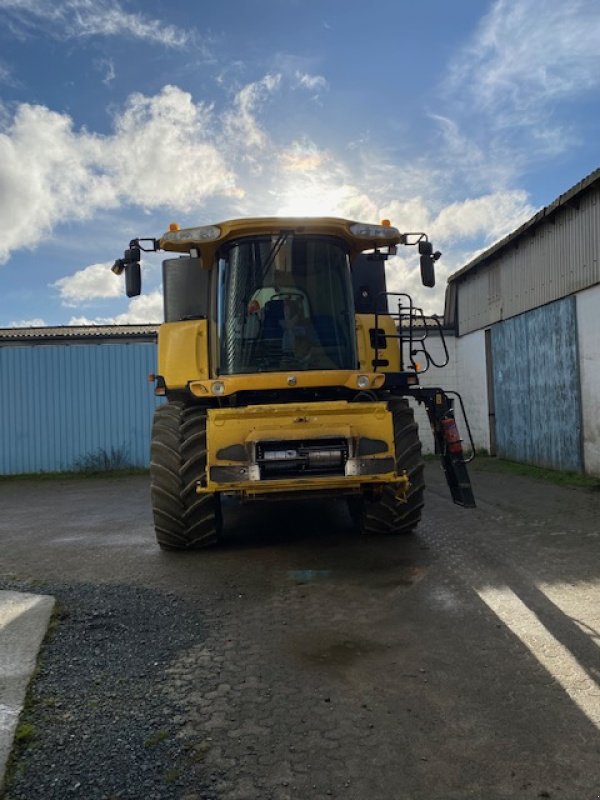 Mähdrescher typu New Holland CR 9070, Gebrauchtmaschine w Langgöns (Zdjęcie 2)