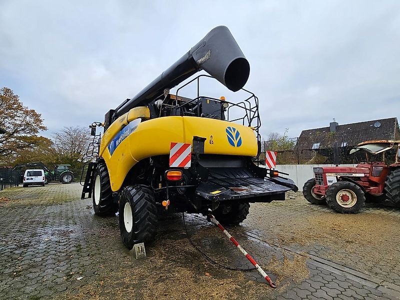 Mähdrescher del tipo New Holland CR 9080 mit Brandschaden, Gebrauchtmaschine en Honigsee (Imagen 8)