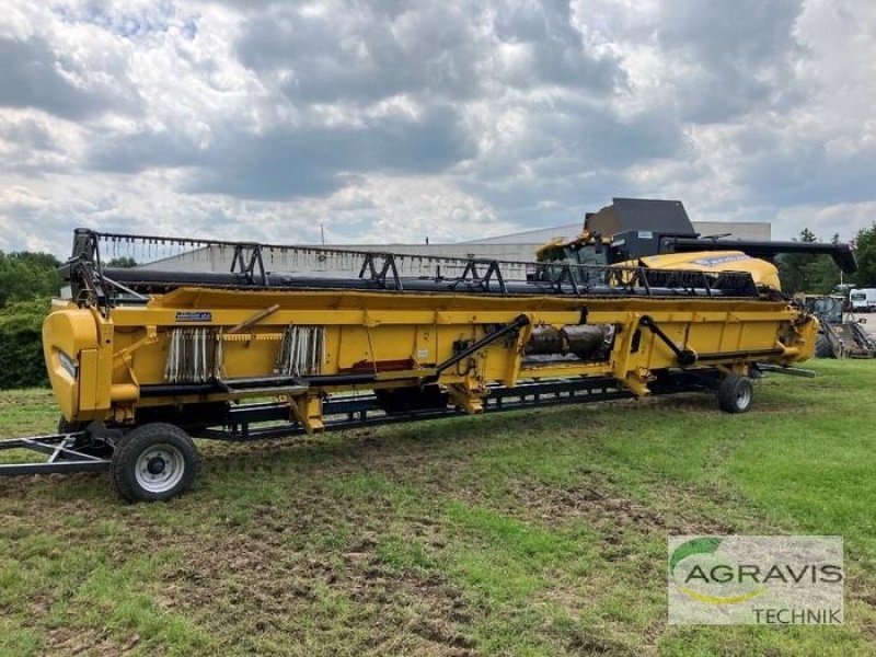 Mähdrescher typu New Holland CR 9080 SCR RAUPE, Gebrauchtmaschine v Schladen (Obrázok 18)